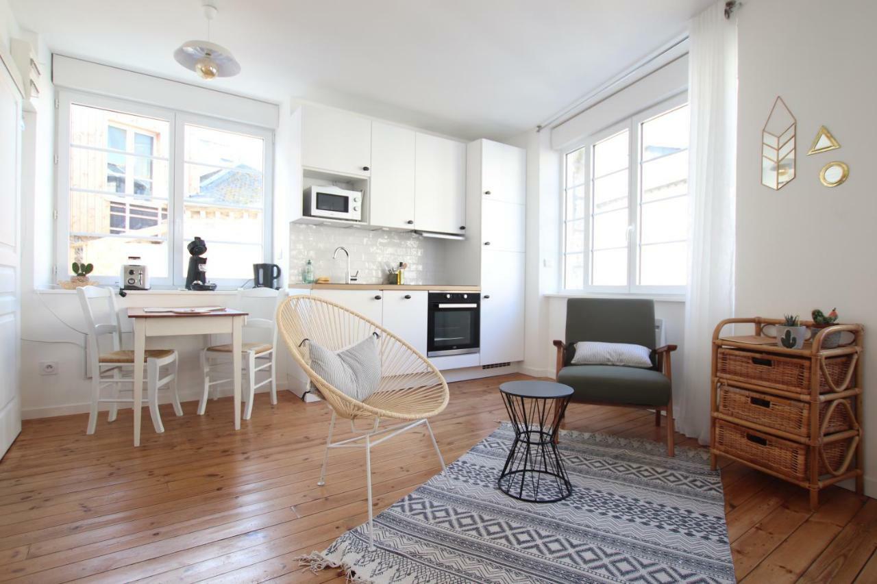 Grand Bord De Apartment *
